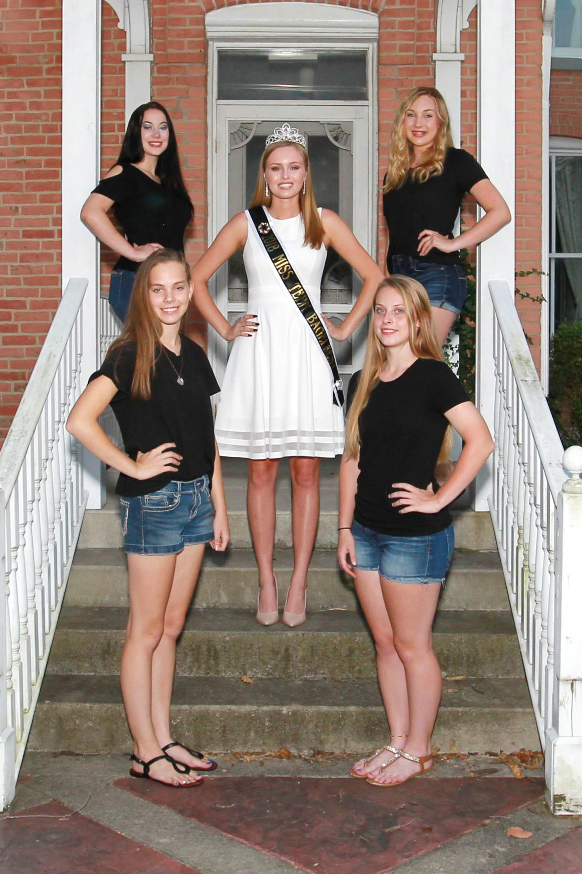 2019 Miss Teen Bagelfest contestants